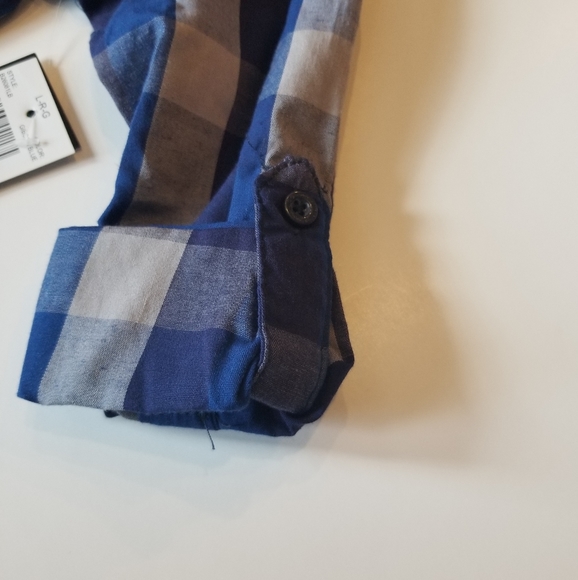 LRG Lifted Research Group Toddler Boys Blue Button Down Shirt w/ Hood- 2T - Picture 3 of 6